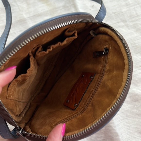 Patricia Nash metallic scafati crossbody - Picture 3 of 4